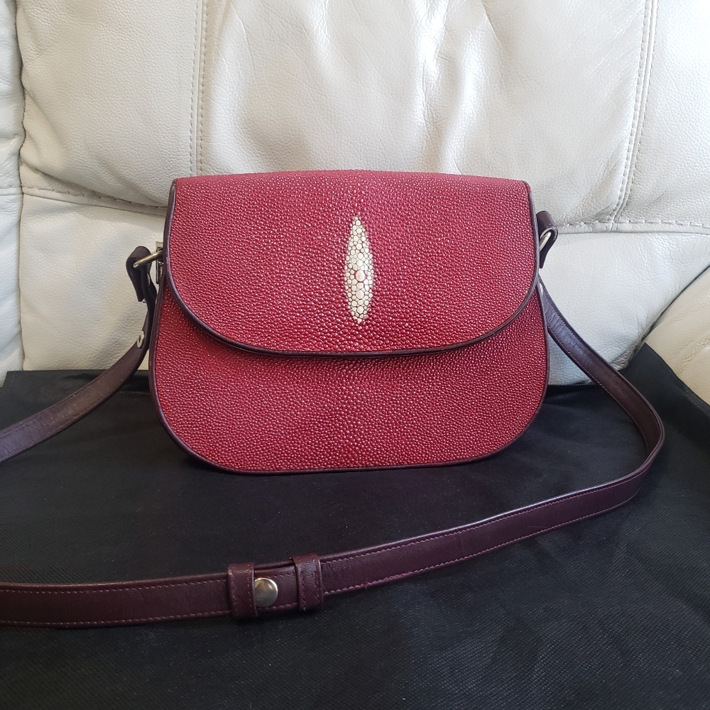 Authentic Pacific Sting Ray